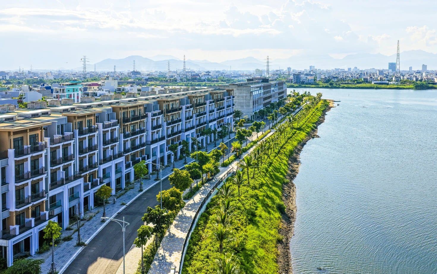 Căn hộ Nam Hòa Xuân – Phân tích lợi thế vị trí và các dự án Sun Group đáng chú ý